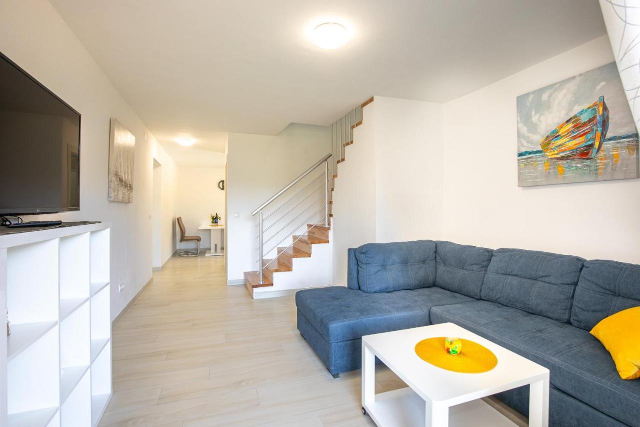 Apartments Augustinovic 巴斯卡 外观 照片