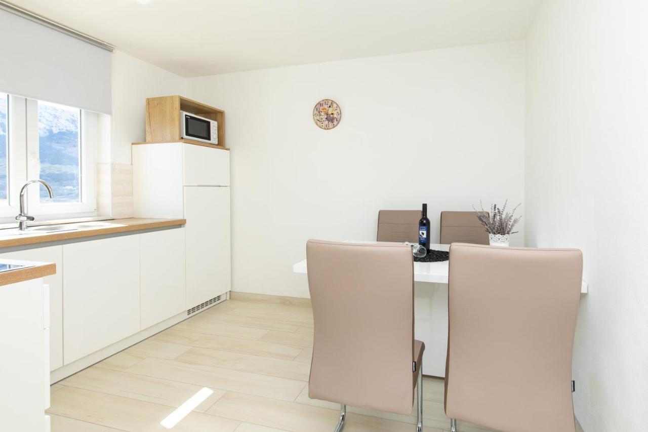 Apartments Augustinovic 巴斯卡 外观 照片